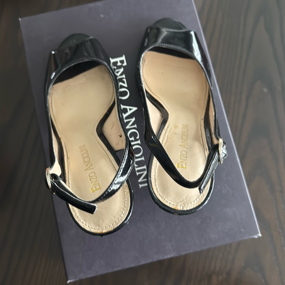 High heels sandals